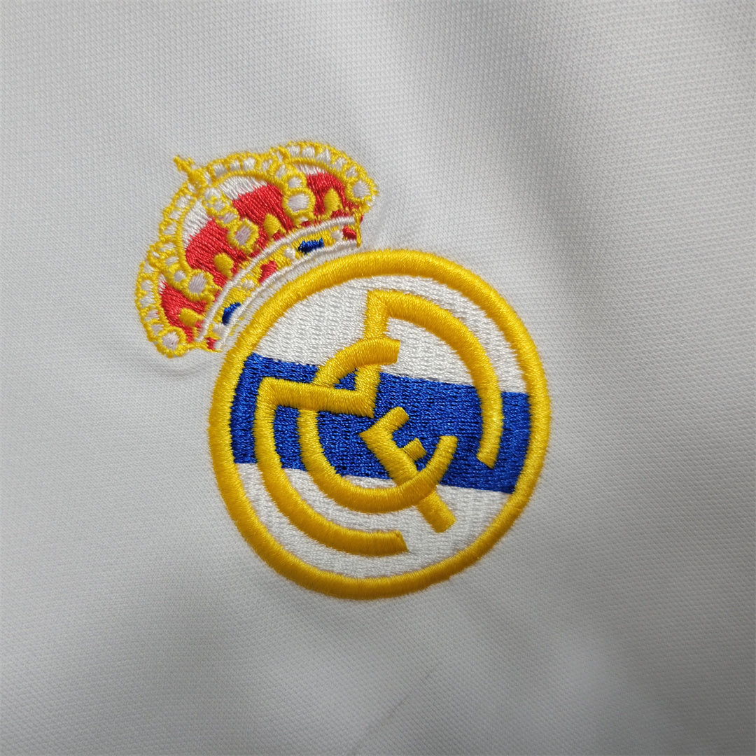 Retro Jersey | Real Madrid 2001