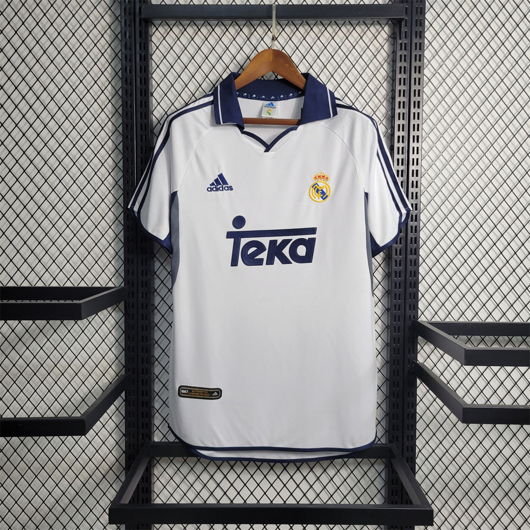 Retro Jersey | Real Madrid 2001