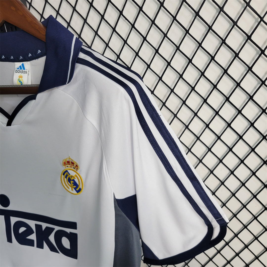 Retro Jersey | Real Madrid 2001